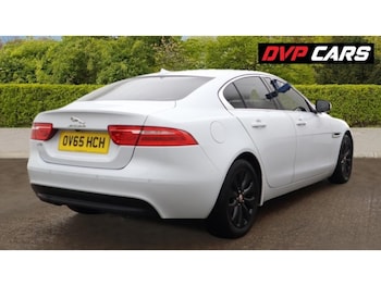 Used Jaguar XE 2015 for sale - 76747984: Photo