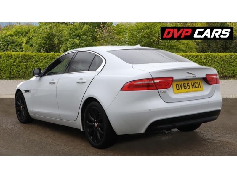 Used Jaguar XE 2015 for sale - 76747984: Photo 4