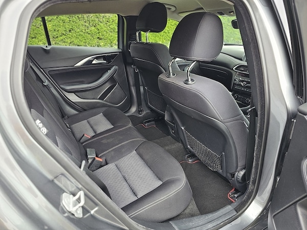 Used Infiniti Q30 2017 for sale - 74428210: Photo 17