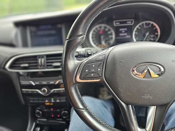 Used Infiniti Q30 2017 for sale - 74428210: Photo 5