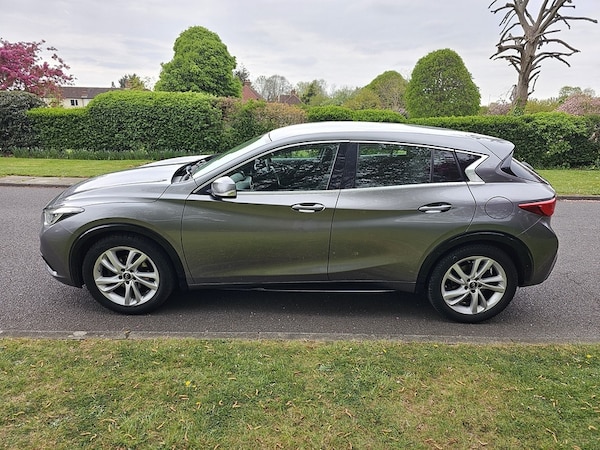 Used Infiniti Q30 2017 for sale - 74428210: Photo 8