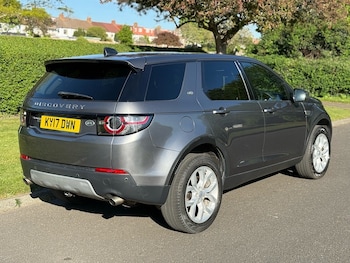Used Land Rover Discovery Sport 2017 for sale - 79381076: Photo