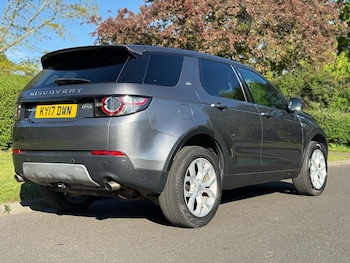 Used Land Rover Discovery Sport 2017 for sale - 79381076: Photo