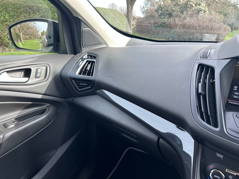 Used Ford Kuga 2016 for sale - 77584083: Photo 32