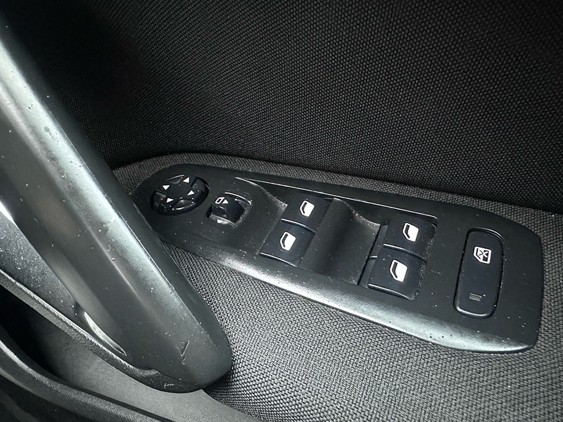 Used Peugeot 308 SW 2015 for sale - 77643278: Photo 23