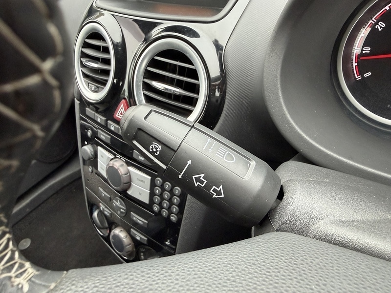 Used Vauxhall Corsa 2010 for sale - 76437082: Photo 23