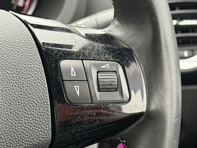 Used Vauxhall Corsa 2010 for sale - 76437082: Photo 31