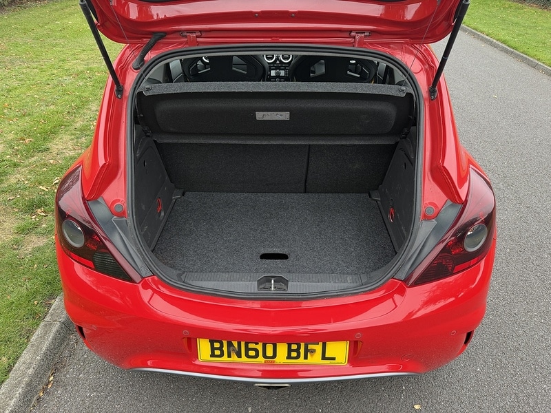 Used Vauxhall Corsa 2010 for sale - 76437082: Photo 6