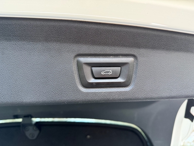 Used BMW i4 2023 for sale - 78031237: Photo 60