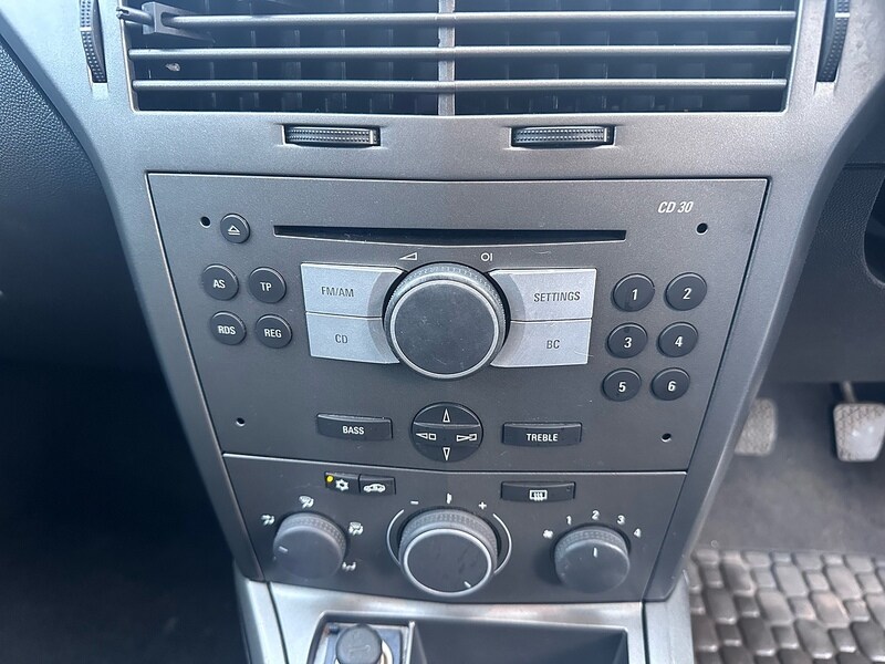 Used Vauxhall Astra 2006 for sale - 77501097: Photo 32