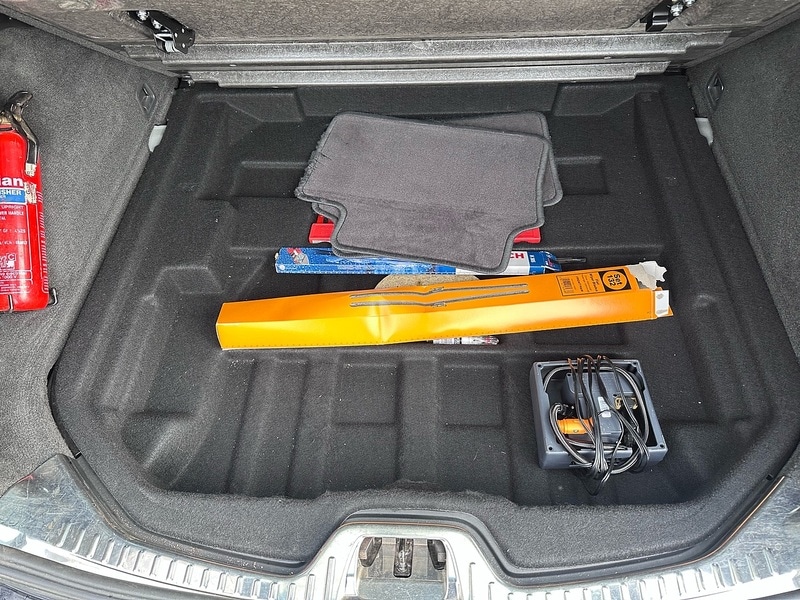 Used Volvo V60 2014 for sale - 78137501: Photo 49