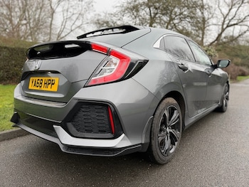 Used Honda Civic 2018 for sale - 78715925: Photo