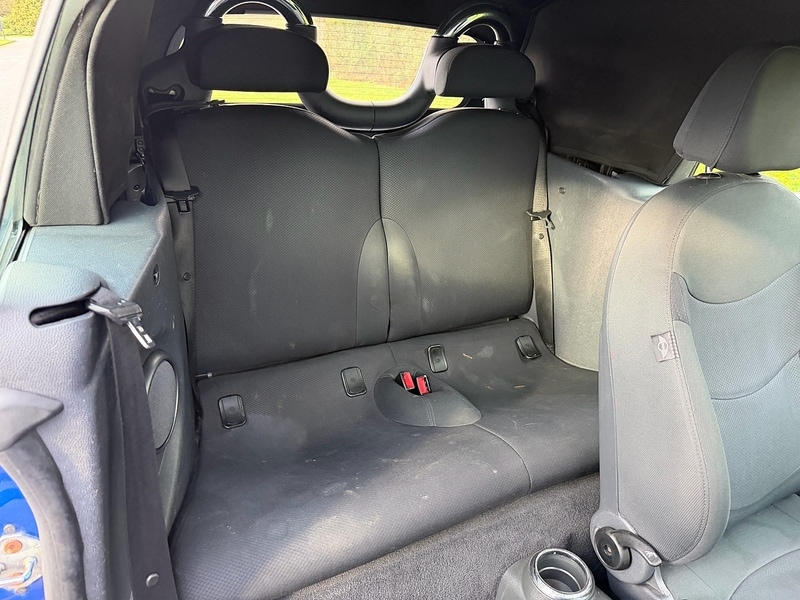 Used MINI Convertible 2007 for sale - 77351169: Photo 16