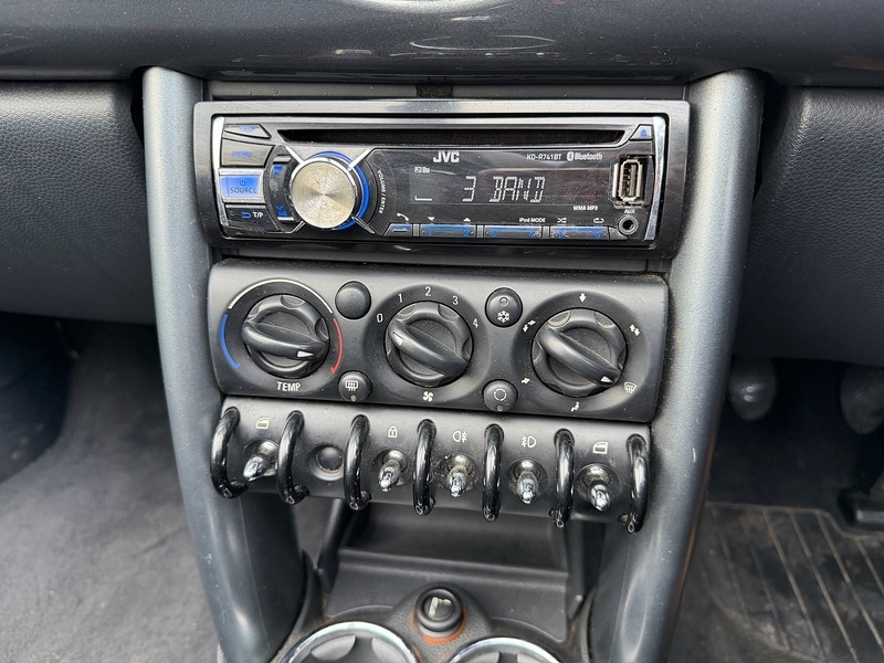 Used MINI Convertible 2007 for sale - 77351169: Photo 26