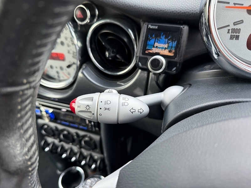 Used MINI Convertible 2007 for sale - 77351169: Photo 31