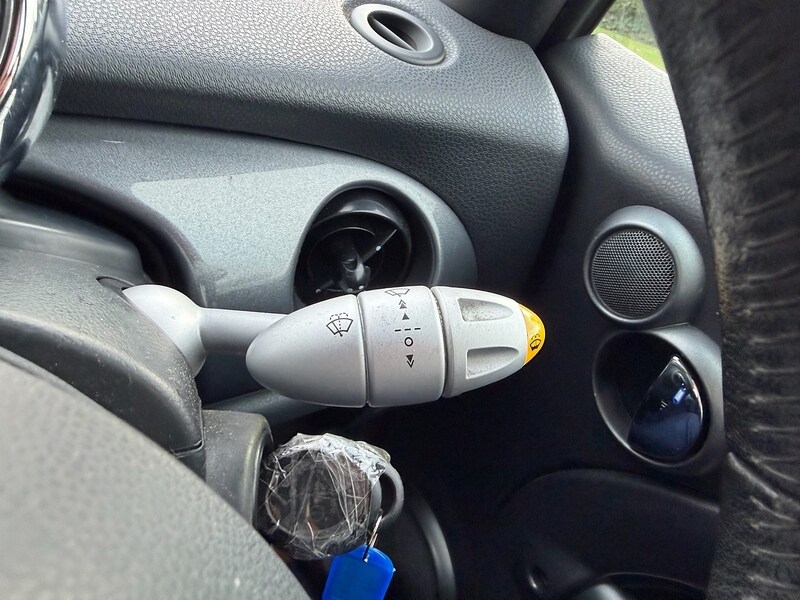 Used MINI Convertible 2007 for sale - 77351169: Photo 32