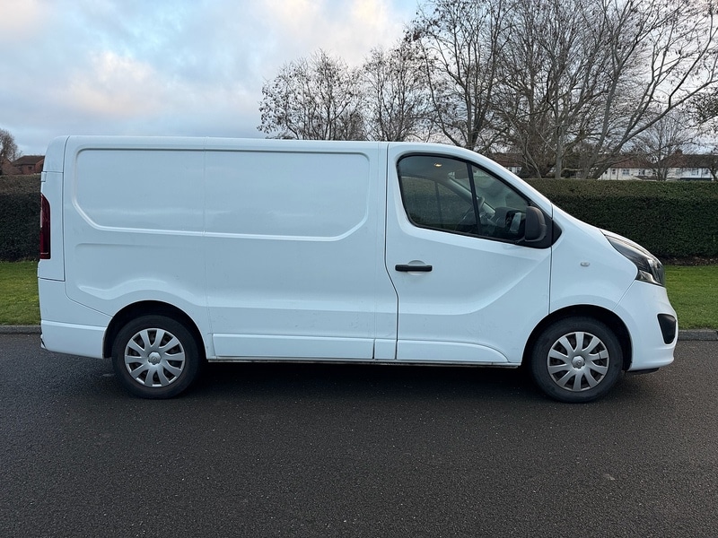 Used Vauxhall Vivaro 2018 for sale - 77164675: Photo 2