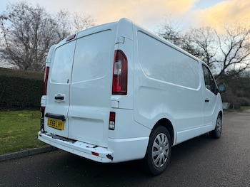 Used Vauxhall Vivaro 2018 for sale - 77164675: Photo