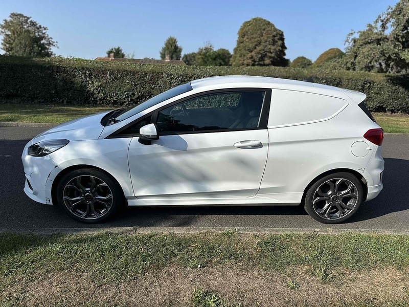 Used Ford Fiesta Van 2021 for sale - 75603927: Photo 9