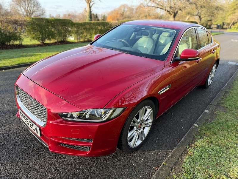Used Jaguar XE 2016 for sale - 76941680: Photo 10