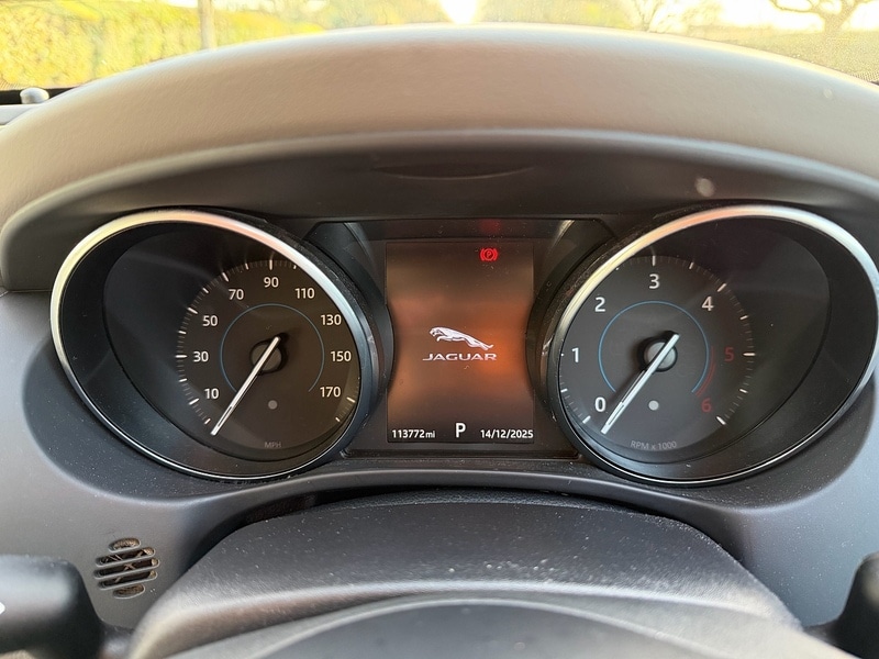 Used Jaguar XE 2016 for sale - 76941680: Photo 14