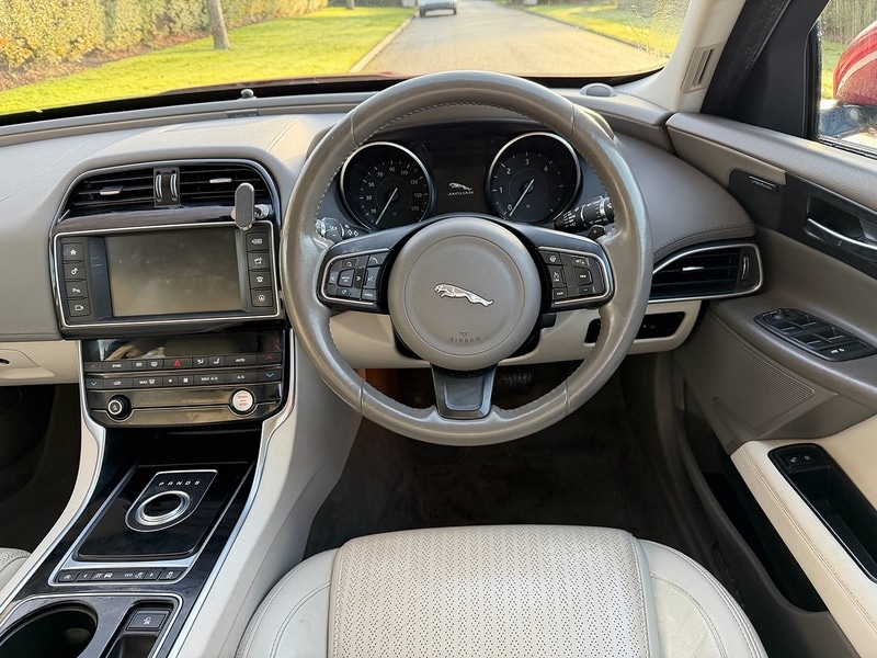 Used Jaguar XE 2016 for sale - 76941680: Photo 16