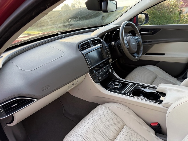 Used Jaguar XE 2016 for sale - 76941680: Photo 17