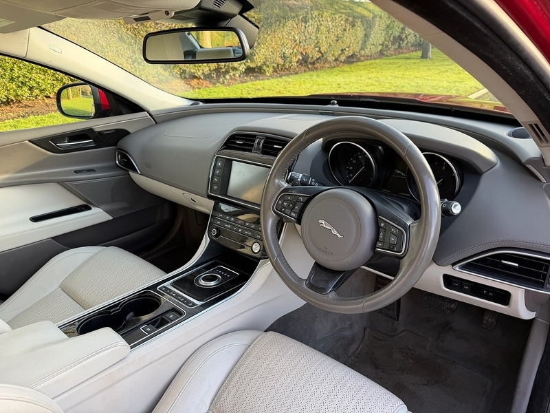 Used Jaguar XE 2016 for sale - 76941680: Photo 23