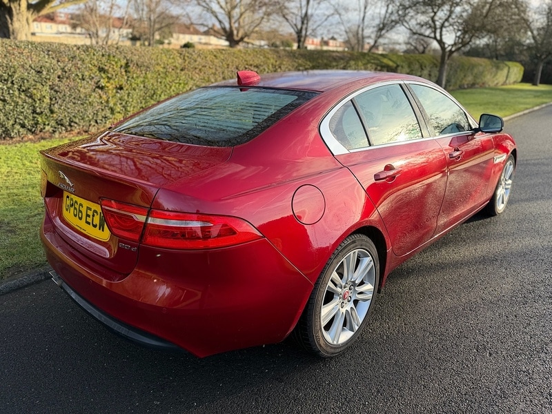 Used Jaguar XE 2016 for sale - 76941680: Photo 3