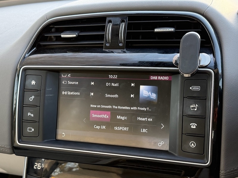 Used Jaguar XE 2016 for sale - 76941680: Photo 44