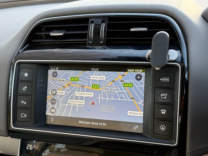 Used Jaguar XE 2016 for sale - 76941680: Photo 46