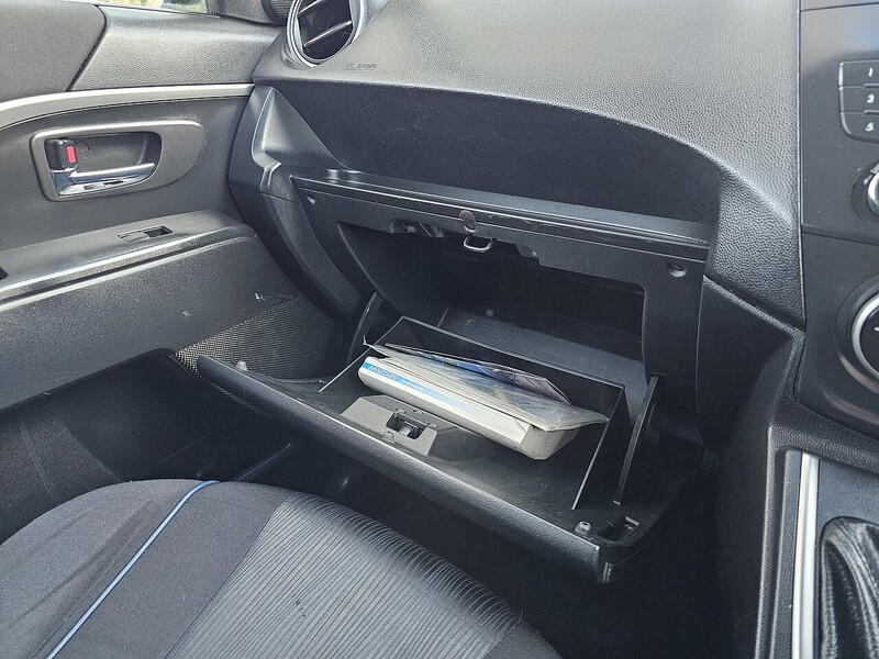 Used Mazda Mazda5 2011 for sale - 77140276: Photo 22