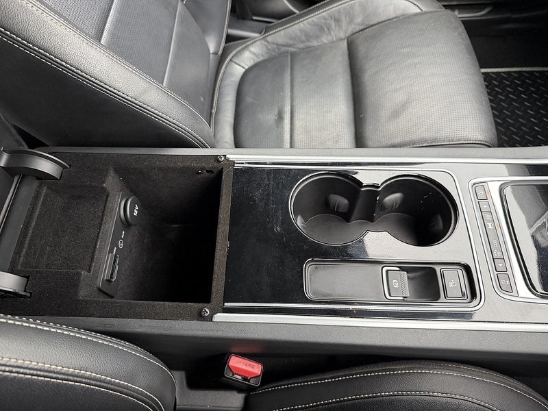 Used Jaguar XE 2016 for sale - 76497001: Photo 30