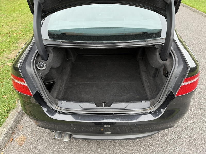 Used Jaguar XE 2016 for sale - 76497001: Photo 6