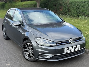 Used Volkswagen Golf 2018 for sale - 78715853: Photo