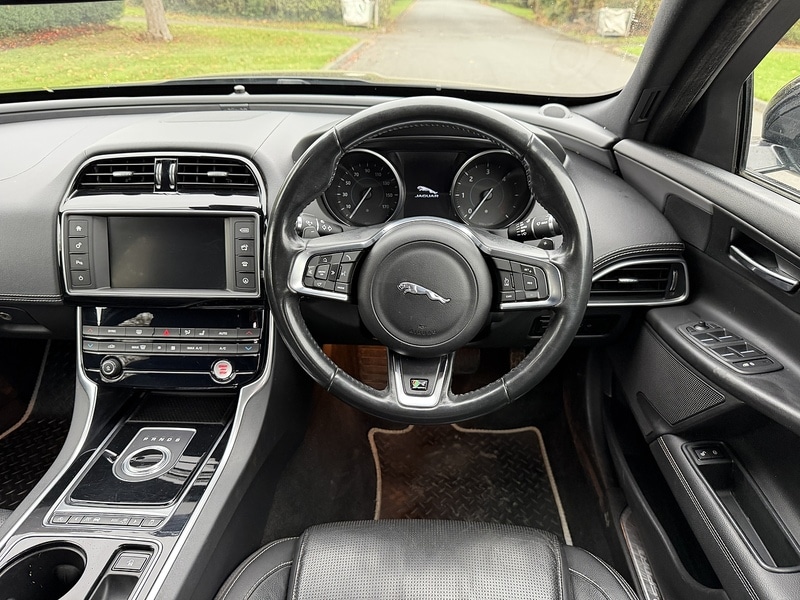 Used Jaguar XE 2016 for sale - 76403219: Photo 16