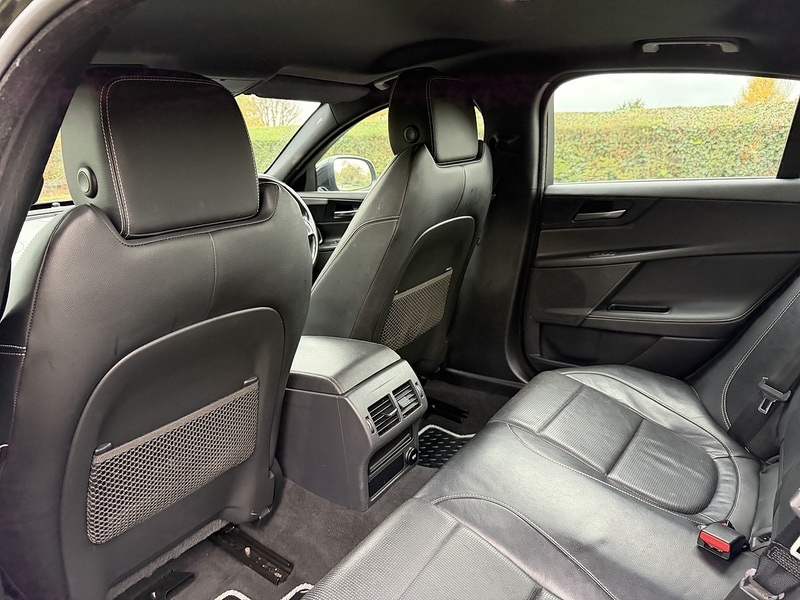 Used Jaguar XE 2016 for sale - 76403219: Photo 20