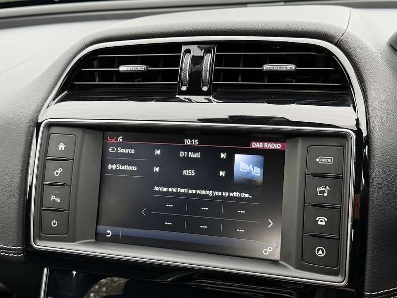 Used Jaguar XE 2016 for sale - 76403219: Photo 32