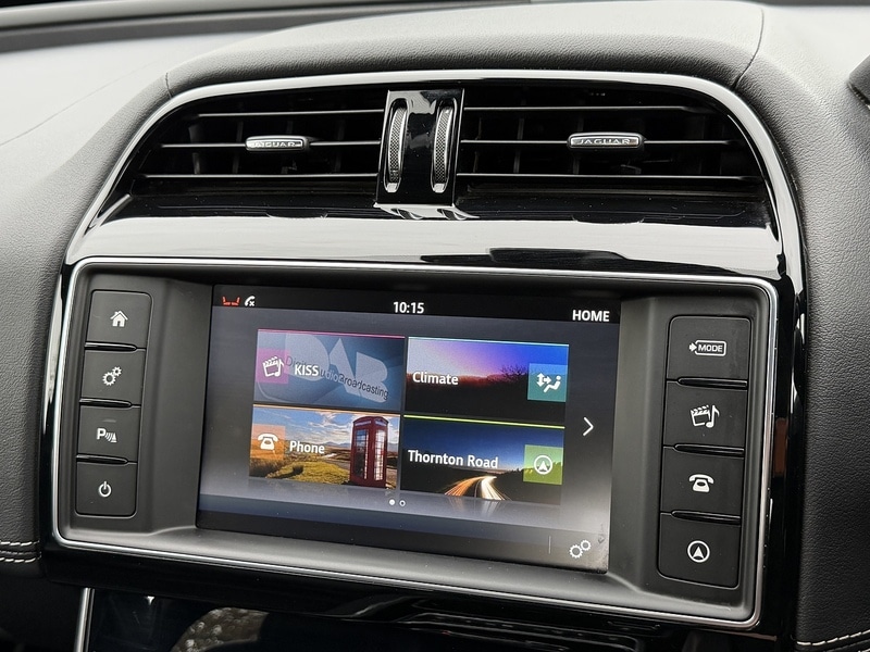 Used Jaguar XE 2016 for sale - 76403219: Photo 33