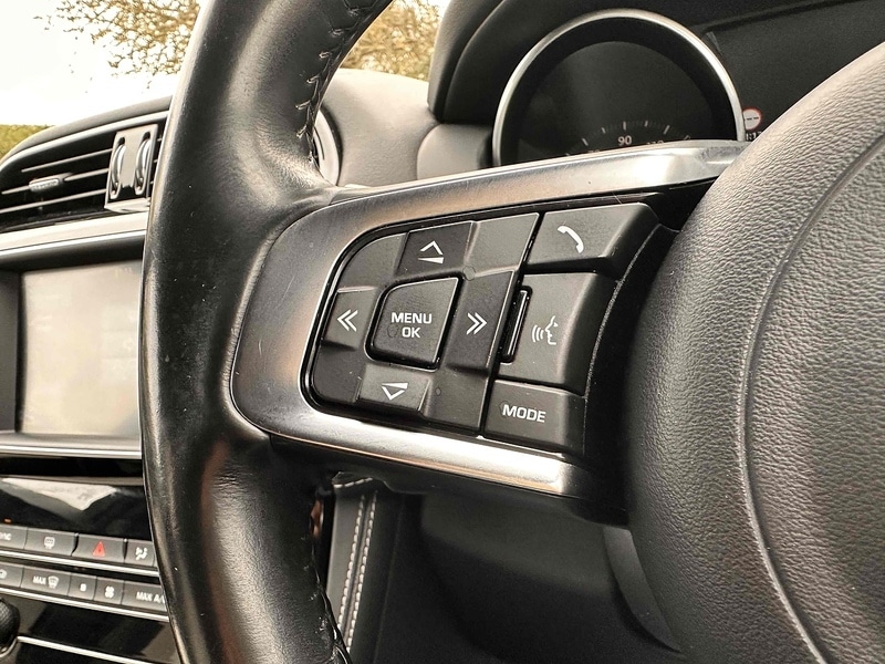 Used Jaguar F-Pace 2016 for sale - 77617810: Photo 49