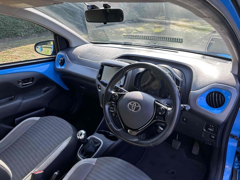 Vehicle 21