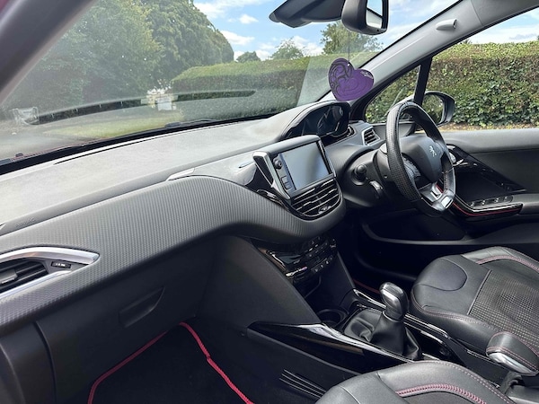 Used Peugeot 2008 2017 for sale - 75037361: Photo 17