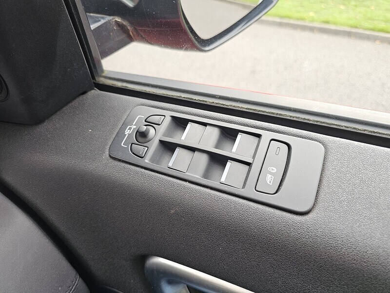 Used Land Rover Discovery Sport 2016 for sale - 76298538: Photo 23