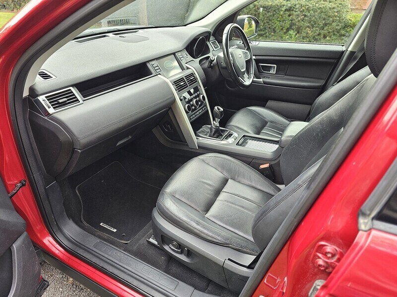 Used Land Rover Discovery Sport 2016 for sale - 76298538: Photo 32