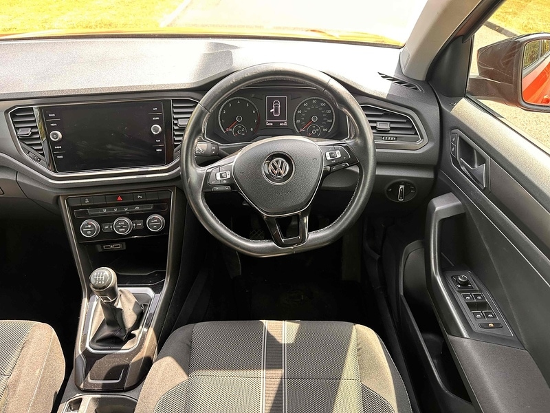 Used Volkswagen T-Roc 2019 for sale - 76496996: Photo 16