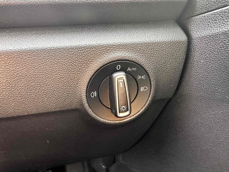 Used Volkswagen T-Roc 2019 for sale - 76496996: Photo 29