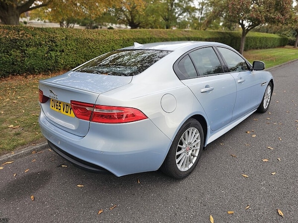 Used Jaguar XE 2015 for sale - 76298536: Photo 3