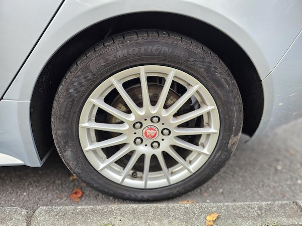 Used Jaguar XE 2015 for sale - 76298536: Photo 49