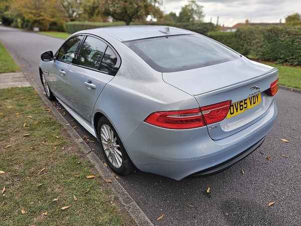 Used Jaguar XE 2015 for sale - 76298536: Photo 6