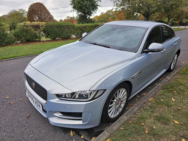 Used Jaguar XE 2015 for sale - 76298536: Photo 8